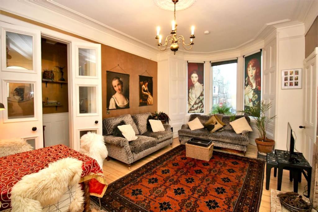 Holyrood Park: Lush & Arty 2 Double Bed Flat Edimburgo Exterior foto