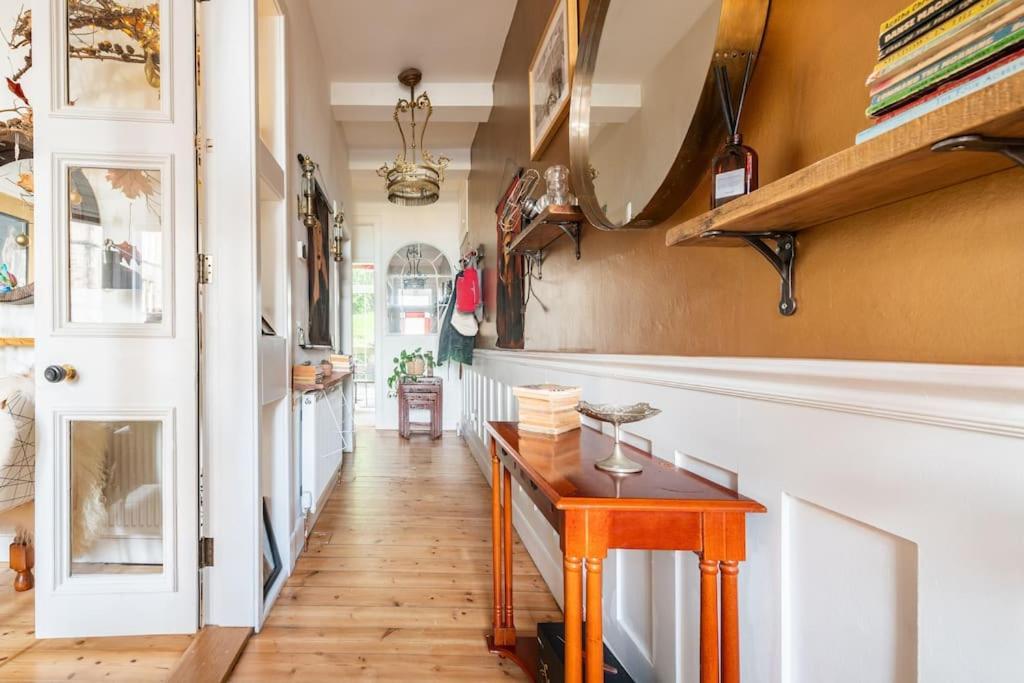 Holyrood Park: Lush & Arty 2 Double Bed Flat Edimburgo Exterior foto