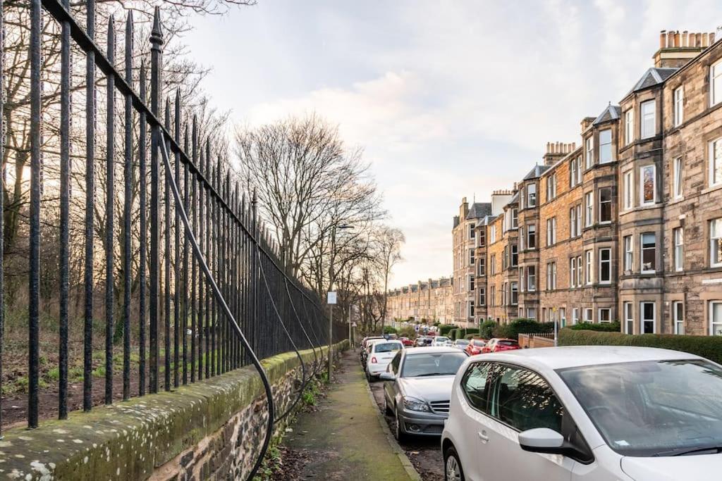 Holyrood Park: Lush & Arty 2 Double Bed Flat Edimburgo Exterior foto