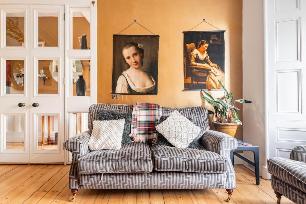Holyrood Park: Lush & Arty 2 Double Bed Flat Edimburgo Exterior foto