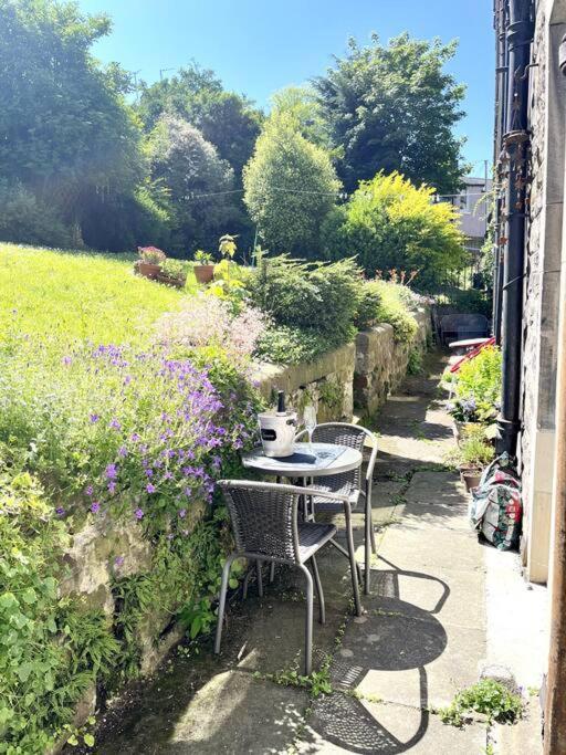 Holyrood Park: Lush & Arty 2 Double Bed Flat Edimburgo Exterior foto