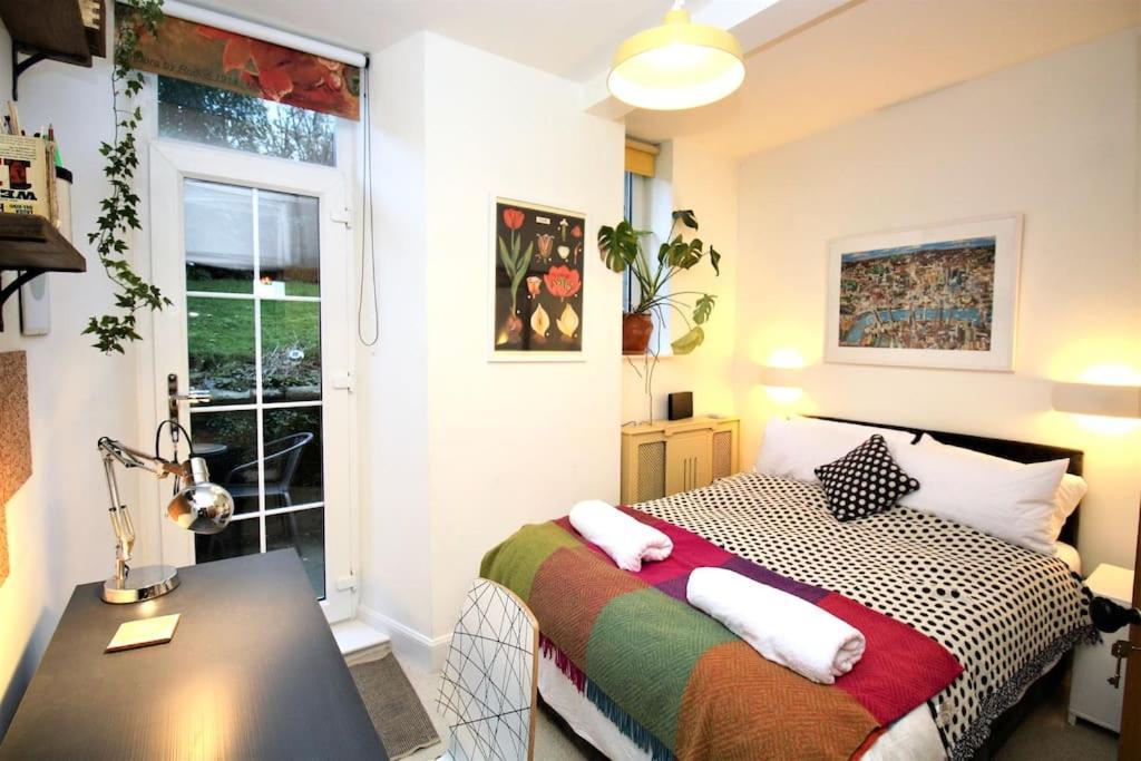 Holyrood Park: Lush & Arty 2 Double Bed Flat Edimburgo Exterior foto