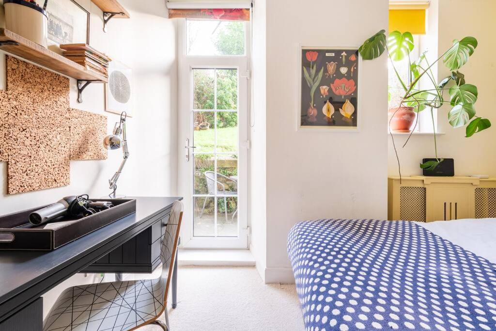 Holyrood Park: Lush & Arty 2 Double Bed Flat Edimburgo Exterior foto